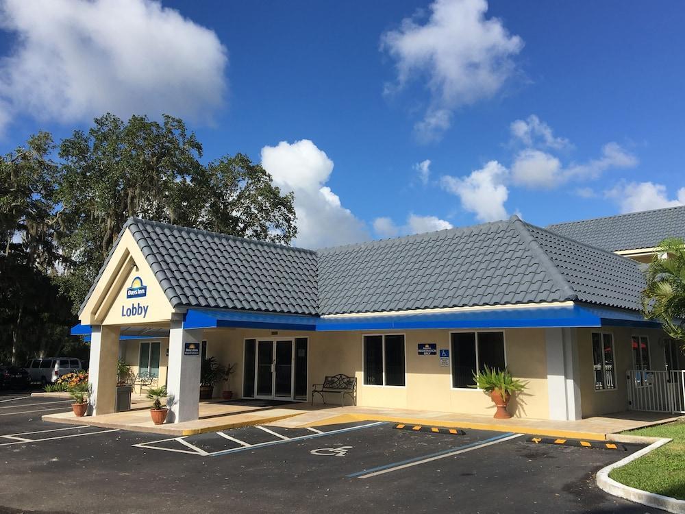 Days Inn By Wyndham Port Charlotte Town Center Dış mekan fotoğraf
