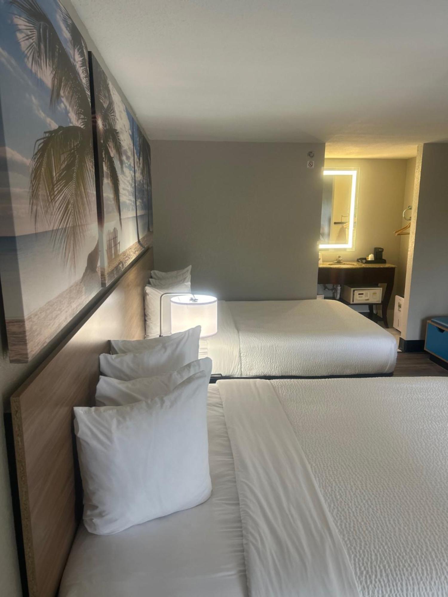Days Inn By Wyndham Port Charlotte Town Center Dış mekan fotoğraf